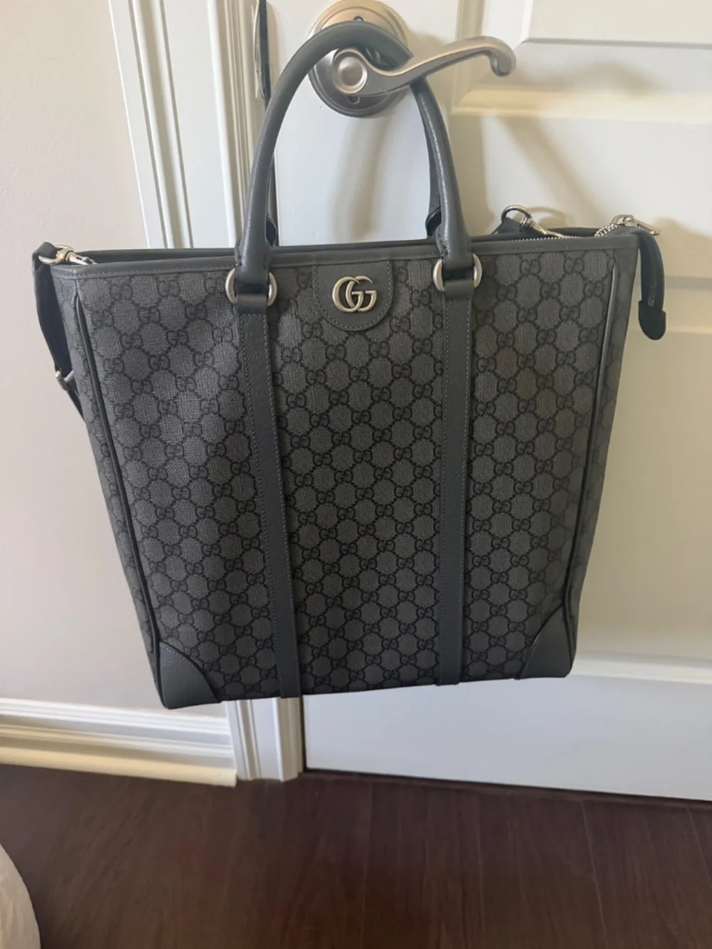 Like new Gucci bag
